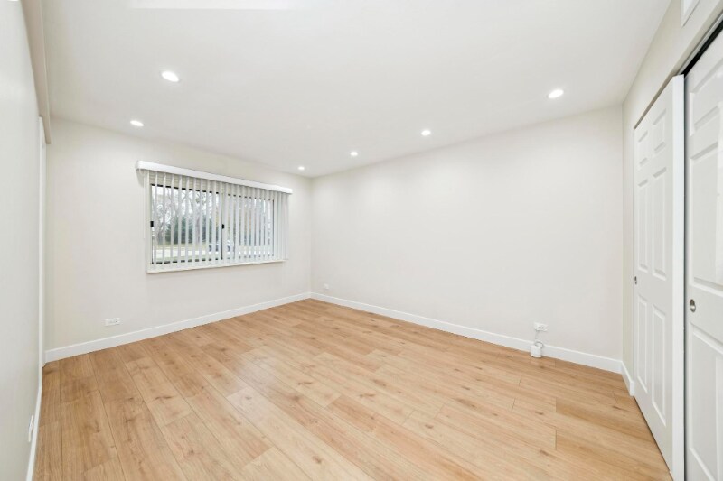 Building Photo - 700 Perrie Dr