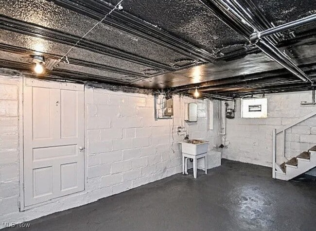 Building Photo - 1628 Clark Ave SW