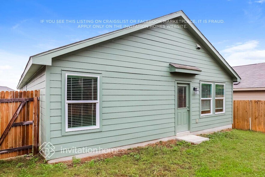 Building Photo - 5711 Leon Pl