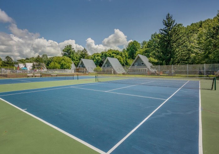 Building Photo - 5340 Notre Dame Ave