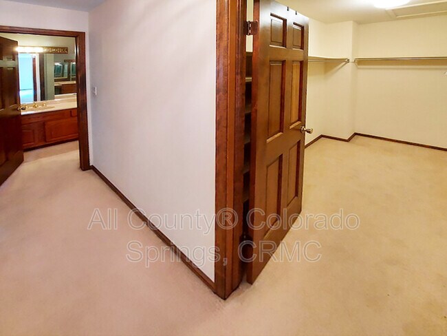 Building Photo - 134 Miramar Dr