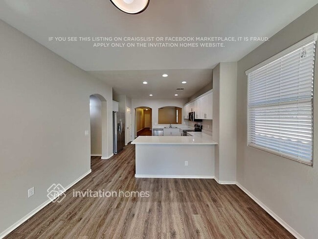 Building Photo - 18871 N Ventana Ln