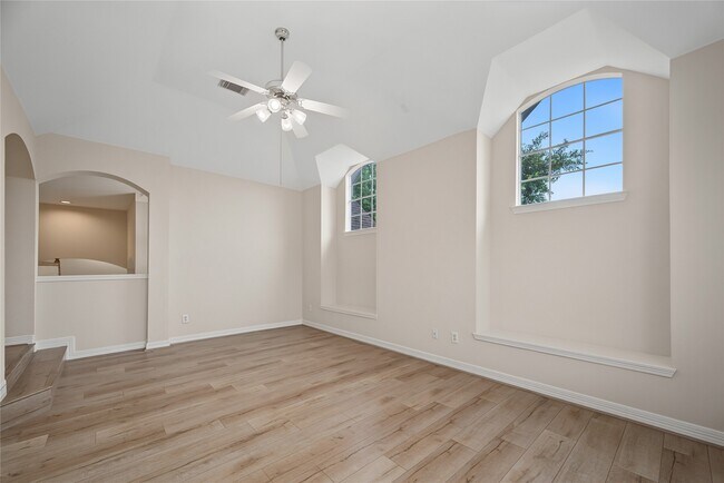 Building Photo - 5807 Bayberry Way