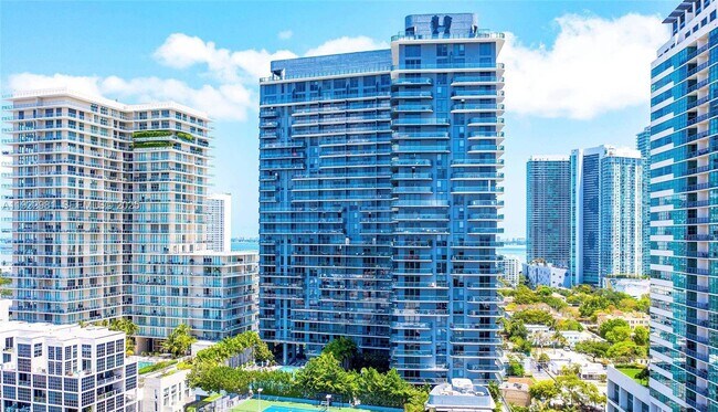 Building Photo - 121 NE 34th St