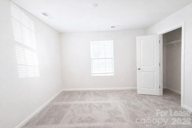 Building Photo - 193 Brentwood Dr