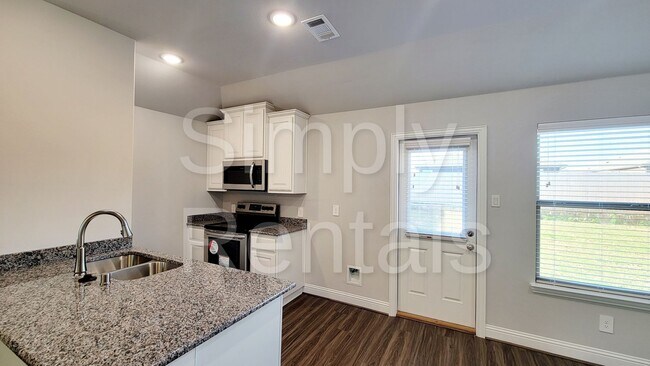 Building Photo - 1417 Brindle Dr