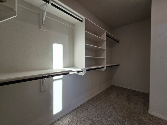 Building Photo - 3850 Chitalpa