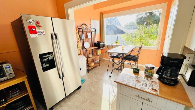 Building Photo - 4623 Avenue N 1/2 Rear