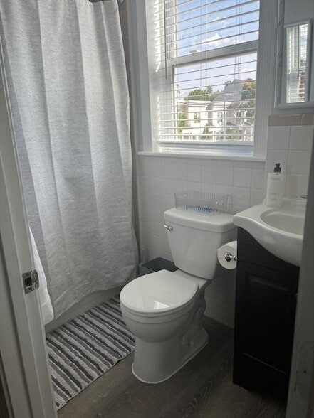 Building Photo - 102A Moreland St