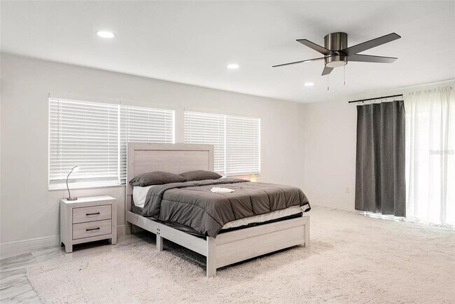 Building Photo - 2909 Hargill Dr