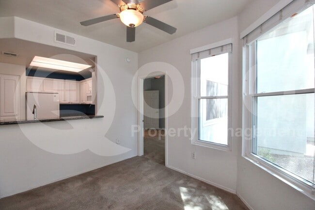 Building Photo - 11375 E Sahuaro Dr