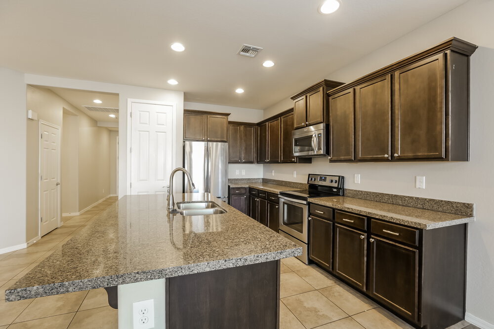 Building Photo - 3882 E Alamo St