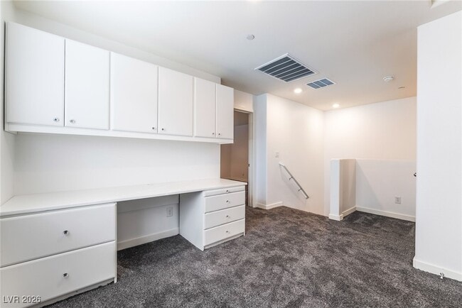 Building Photo - 12743 Epperly St