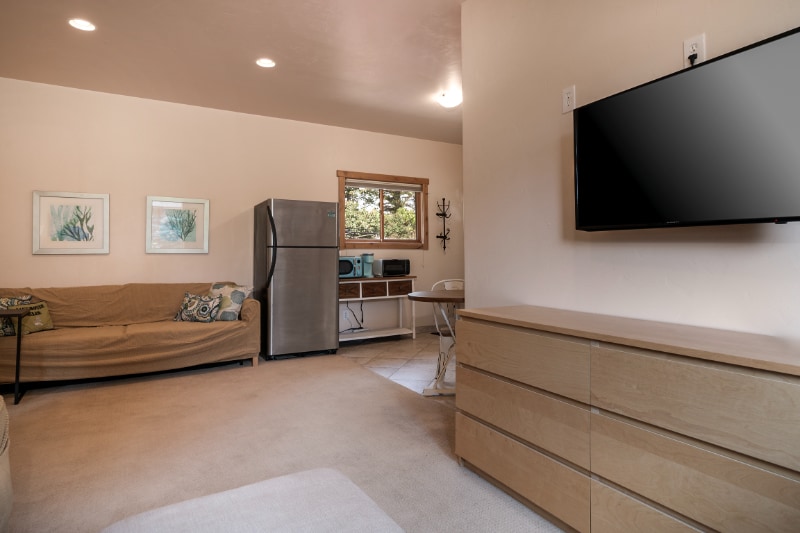 Building Photo - 23 Lilac Ln