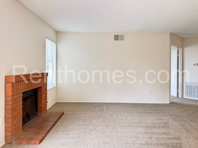 Building Photo - 13546 Hike Ln