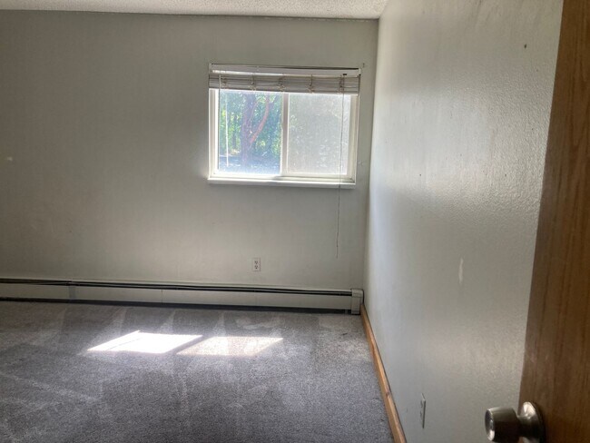 Building Photo - 1135 Florida Rd