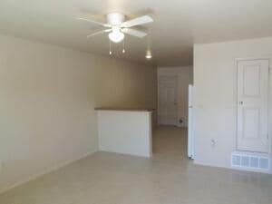 Building Photo - 594 Lomaland Dr