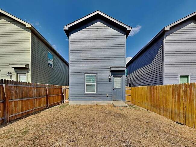 Building Photo - 4240 Thalweg Way