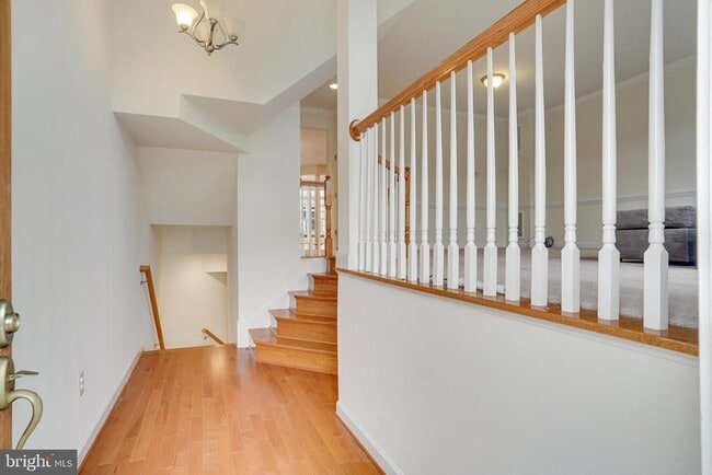 Building Photo - 24949 Bannockburn Terrace