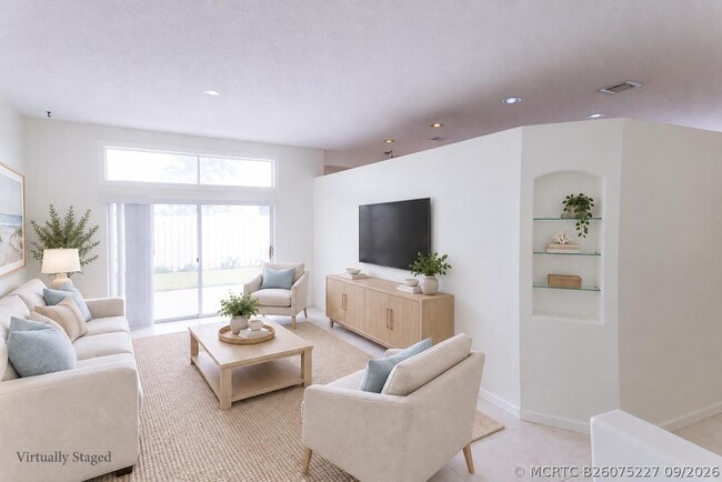 Building Photo - 6788 Las Colinas St
