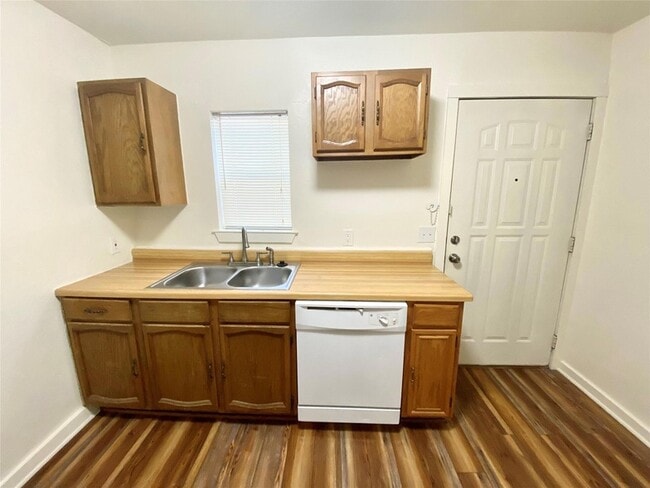 Building Photo - 400 S Bryan-Belt Line Rd