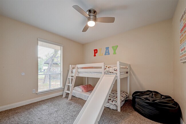 Building Photo - 3903 Hermitage Hollow Ln