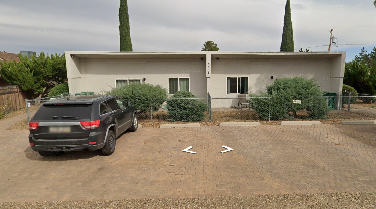 Building Photo - 4561 N Preston Dr