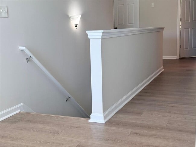 Building Photo - 3080 Centerglen Ln