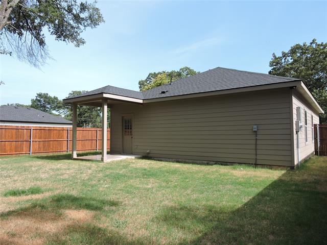 Building Photo - 106 Navajo Dr