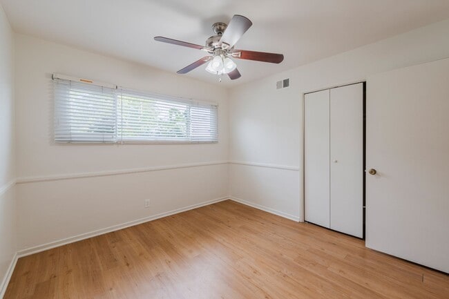 Building Photo - West Torrance 4 bedroom 2 bath