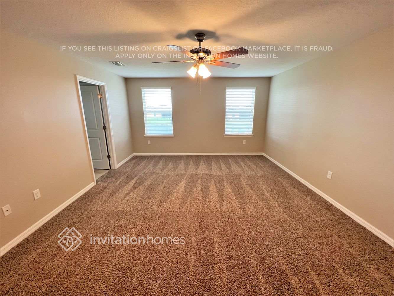 Building Photo - 15225 Las Olas Pl