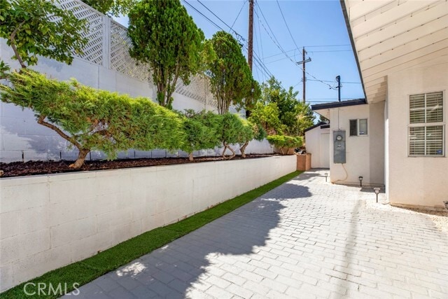 Building Photo - 11110 Odell Ave