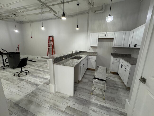 Building Photo - 21 Temple Pl