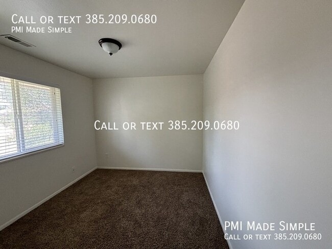 Building Photo - 567 N 880 E St