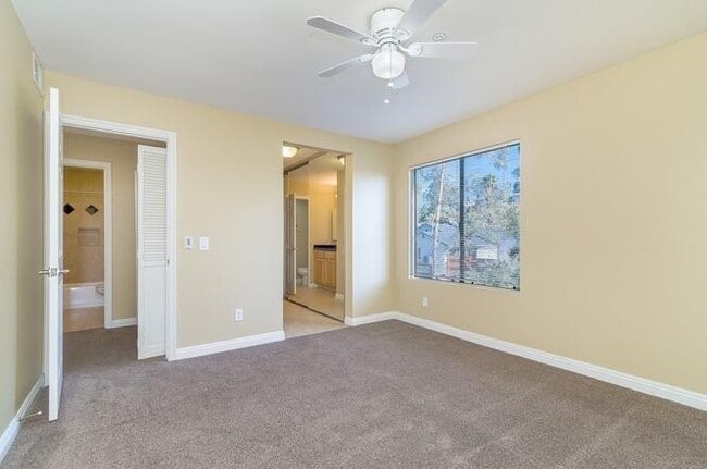 Building Photo - 5525 Shasta Ln