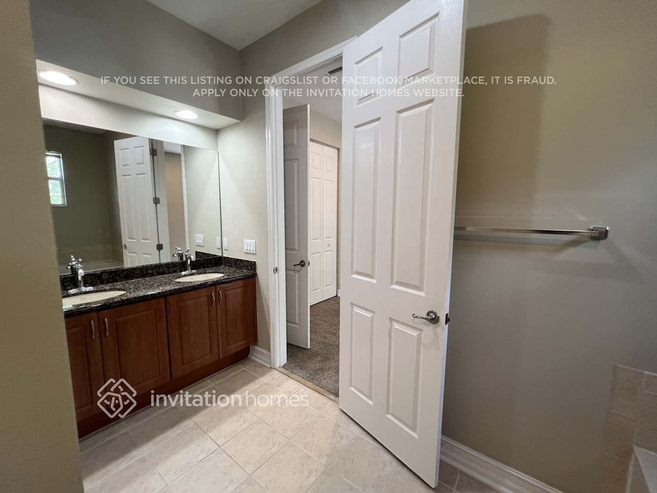 Building Photo - 6855 Julia Gardens Dr