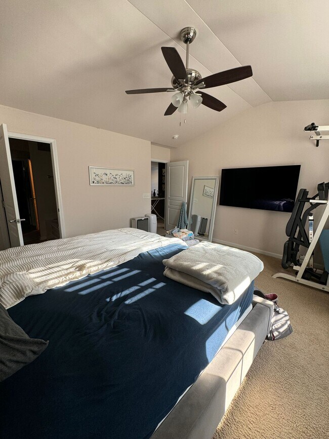 Building Photo - 8221 Saltwood Pl