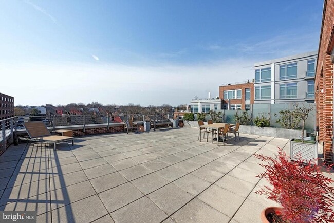 Building Photo - 601 N Fairfax St
