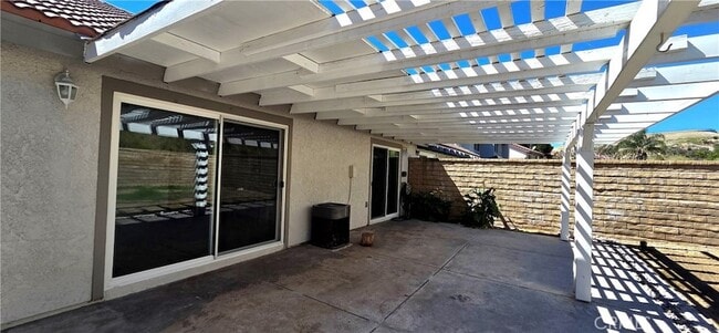 Building Photo - 15839 Ada St
