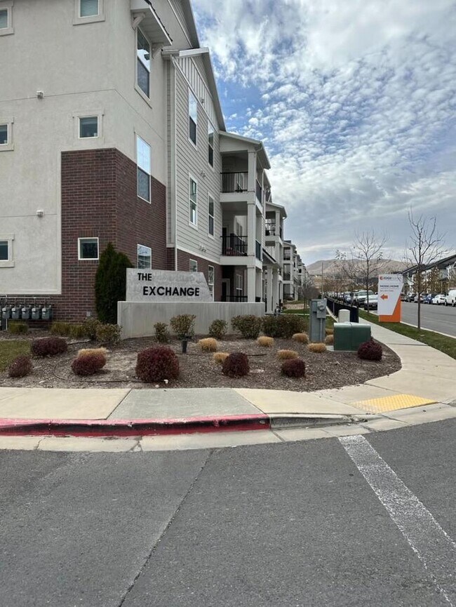 Building Photo - 3896 W 1850 N