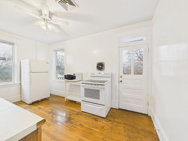 Building Photo - 2449 N 2nd St