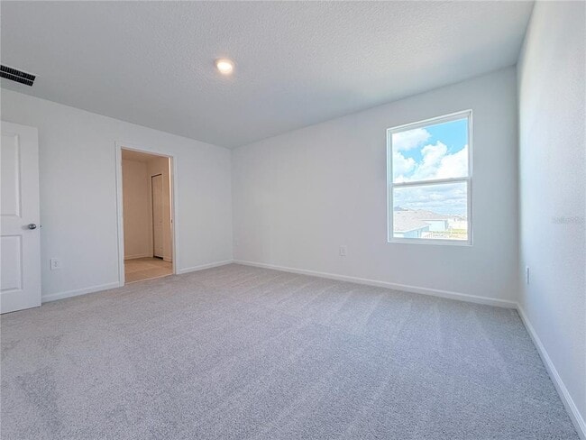 Building Photo - 2740 Lookout Rdg Rd