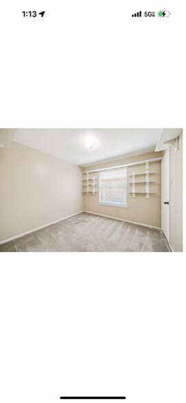 Building Photo - 16330 Leamington Ln