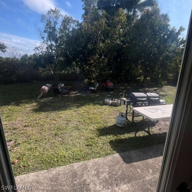 Building Photo - 3838 Madison Ave