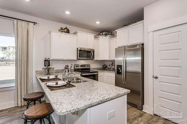Building Photo - 1635 Iroquois Ct
