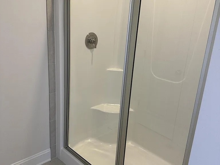 Separate Shower - 347 Water Wagon Trl