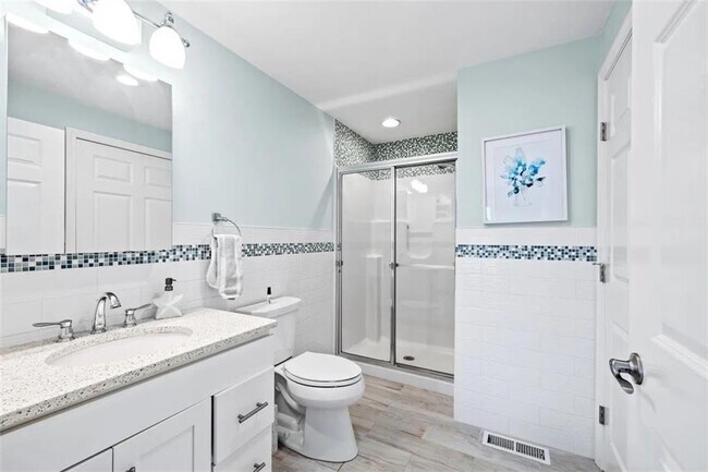 Building Photo - 26 Walcott Ave