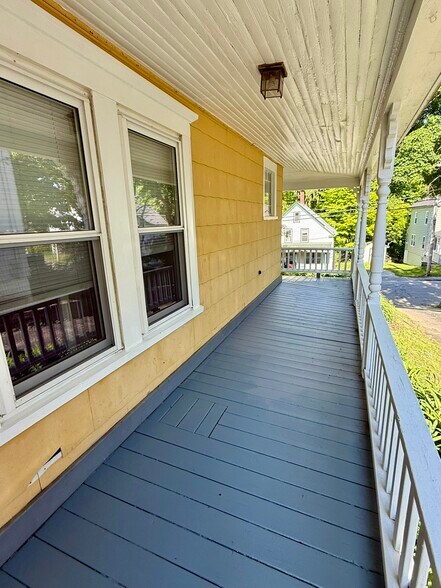 wrap around porch - 630 Prospect Ave