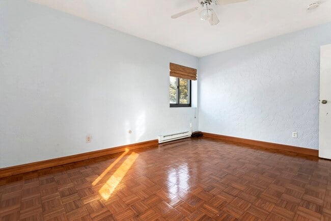 Building Photo - 222 Winthrop Shore Dr