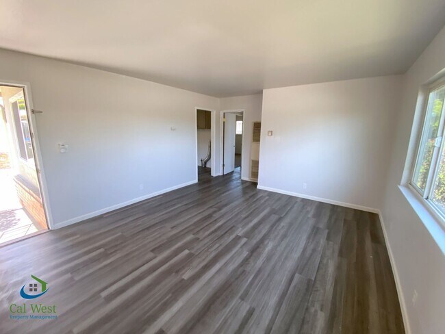 Building Photo - 01776 -3619/3621  Camden Avenue